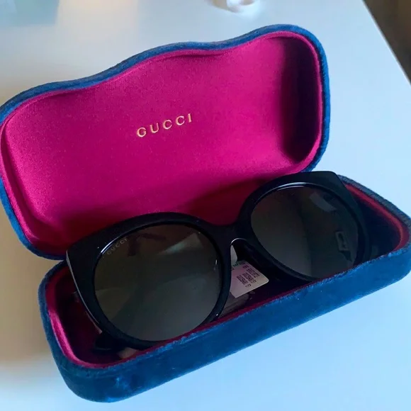 Gucci | Accessories | Gucci Sunglasses Brand New Adult With  display picture 3